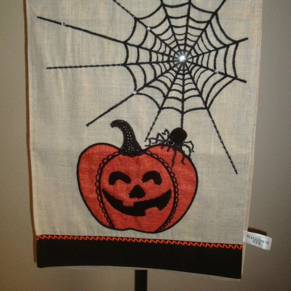 Hallow's Eve Table Runner 14x72" Halloween Pumpkin - Picture 2 of 2